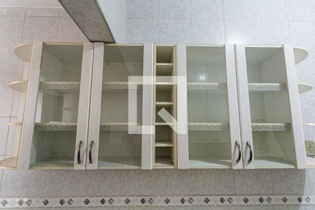 Apartamento para alugar com 70m², 2 quartos e sem vaga Apartamento para alugar com 70m², 2 quartos e sem vagaArmário da Cozinha