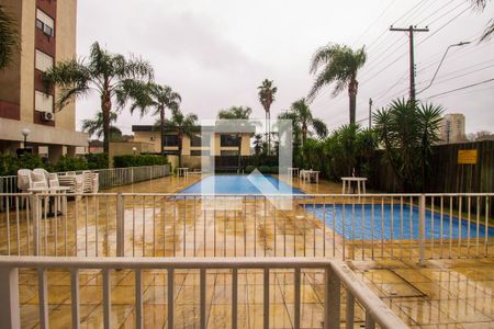 Apartamento à venda com 80m², 3 quartos e 2 vagas Apartamento à venda com 80m², 3 quartos e 2 vagasÁrea comum - Piscina