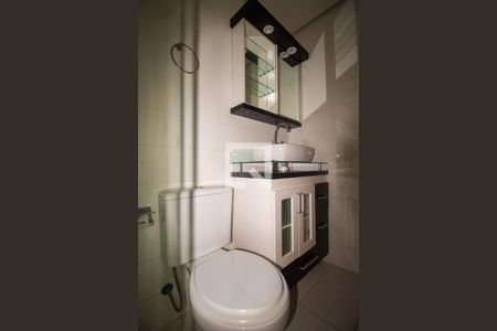 Apartamento à venda com 80m², 3 quartos e 2 vagas Apartamento à venda com 80m², 3 quartos e 2 vagasBanheiro da Suíte