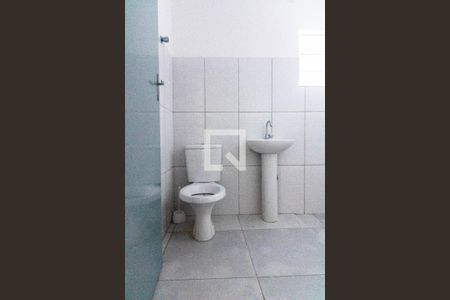 Banheiro de casa para alugar com 1 quarto, 95m² em Jardim Oriental, São Paulo