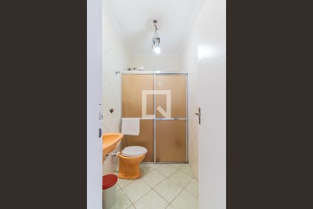 Casa à venda com 200m², 2 quartos e 1 vagaBanheiro