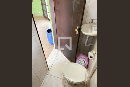 Casa à venda com 415m², 3 quartos e 3 vagasBanheiro 4  