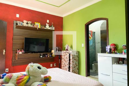 Casa à venda com 415m², 3 quartos e 3 vagasCozinha e Área de Serviço