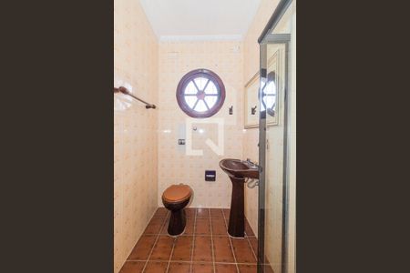 Casa à venda com 140m², 3 quartos e 2 vagas Casa à venda com 140m², 3 quartos e 2 vagasBanheiro