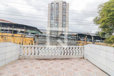 Casa à venda com 140m², 3 quartos e 2 vagas Casa à venda com 140m², 3 quartos e 2 vagasVaranda Principal