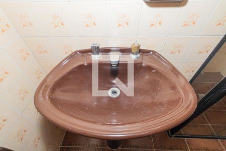 Casa à venda com 140m², 3 quartos e 2 vagas Casa à venda com 140m², 3 quartos e 2 vagasBanheiro