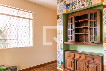 Sala 2 de casa à venda com 5 quartos, 170m² em Jaraguá, Belo Horizonte