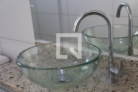 Banheiro de apartamento para alugar com 2 quartos, 55m² em Ingleses do Rio Vermelho, Florianópolis