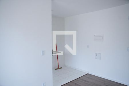 Sala de apartamento para alugar com 3 quartos, 56m² em Paisagem Renoir, Cotia