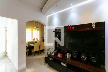 Sala de casa para alugar com 3 quartos, 82m² em Santa Efigênia, Belo Horizonte