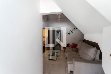 Sala de casa para alugar com 3 quartos, 82m² em Santa Efigênia, Belo Horizonte