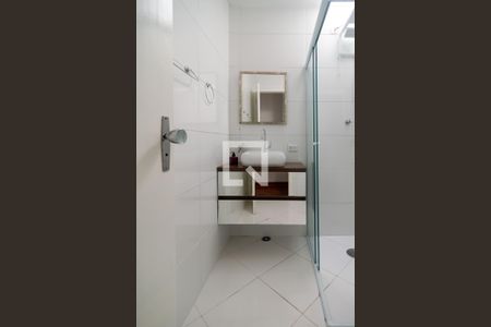 Banheiro Social de casa à venda com 2 quartos, 180m² em Vila Congonhas, São Paulo