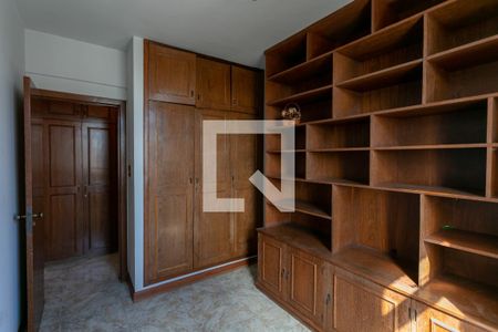 Quarto 1 de apartamento para alugar com 3 quartos, 143m² em Sagrada Família, Belo Horizonte
