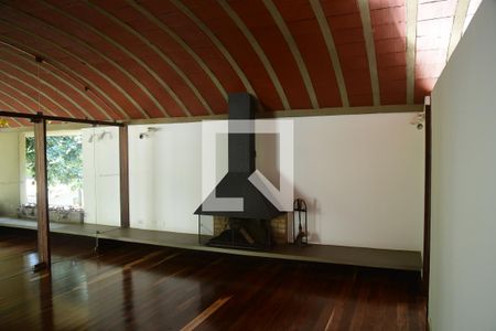 Sala de casa para alugar com 5 quartos, 1330m² em Vila Santo Antônio, Cotia