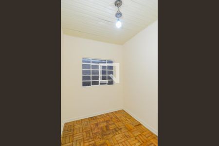 Quarto 1 de casa para alugar com 3 quartos, 200m² em Jardim Terezópolis, Guarulhos