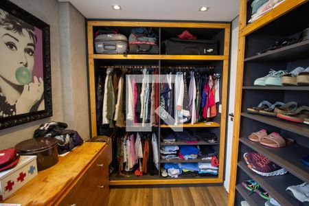 Apartamento à venda com 94m², 2 quartos e 2 vagasQuarto 2 - Closet