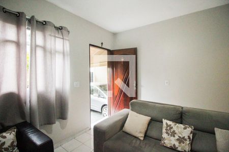 Sala de casa para alugar com 3 quartos, 80m² em Vila Verde, São Paulo