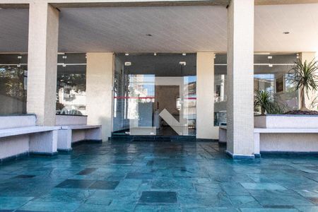 Fachada do Condomínio de apartamento para alugar com 2 quartos, 70m² em Enseada, Guarujá