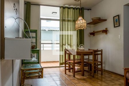 Sala de apartamento para alugar com 2 quartos, 70m² em Enseada, Guarujá