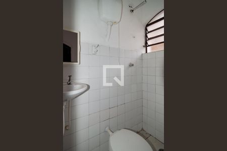 Casa para alugar com 200m², 4 quartos e 2 vagas Casa para alugar com 200m², 4 quartos e 2 vagasBanheiro Quarto de Serviço