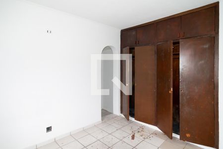 Casa para alugar com 200m², 4 quartos e 2 vagas Casa para alugar com 200m², 4 quartos e 2 vagasQuarto 3 - Suíte