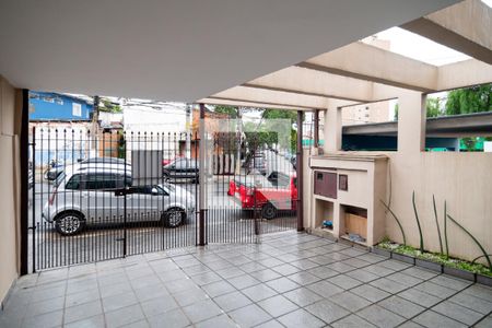 Casa para alugar com 200m², 4 quartos e 2 vagas Casa para alugar com 200m², 4 quartos e 2 vagasGaragem