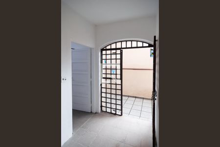 Casa para alugar com 200m², 4 quartos e 2 vagas Casa para alugar com 200m², 4 quartos e 2 vagasCozinha