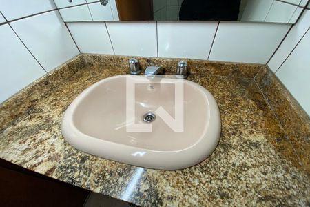 Casa para alugar com 360m², 4 quartos e 1 vagaPia do Banheiro 2