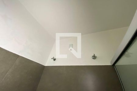 Casa para alugar com 360m², 4 quartos e 1 vagaChuveiro do Banheiro da Suíte