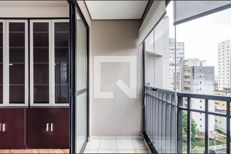 Varanda de apartamento para alugar com 2 quartos, 64m² em Sumaré, São Paulo