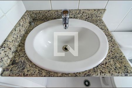 Apartamento para alugar com 64m², 2 quartos e 2 vagas Apartamento para alugar com 64m², 2 quartos e 2 vagasBanheiro