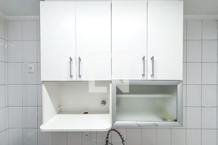 Cozinha de apartamento para alugar com 2 quartos, 64m² em Sumaré, São Paulo
