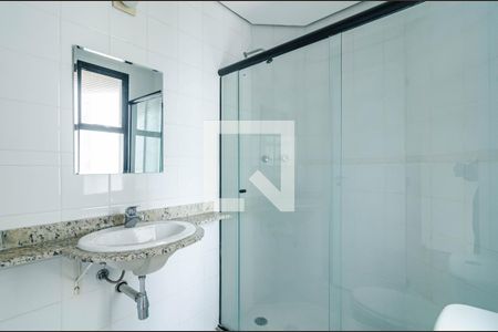 Apartamento para alugar com 64m², 2 quartos e 2 vagas Apartamento para alugar com 64m², 2 quartos e 2 vagasBanheiro da suíte