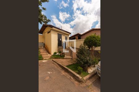 Apartamento para alugar com 56m², 2 quartos e 1 vagaColeta de Lixo