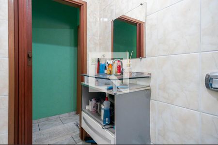 Casa à venda com 150m², 3 quartos e 2 vagasBanheiro