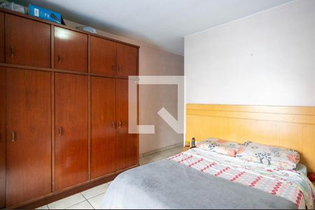Casa à venda com 150m², 3 quartos e 2 vagasSuíte