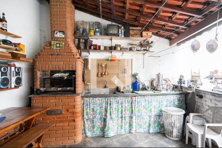 Casa à venda com 150m², 3 quartos e 2 vagasChurrasqueira