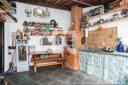 Casa à venda com 150m², 3 quartos e 2 vagasChurrasqueira