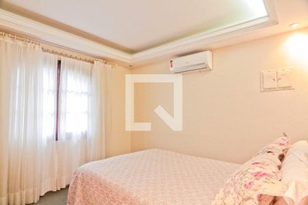 Casa à venda com 530m², 4 quartos e 6 vagasSuíte 2