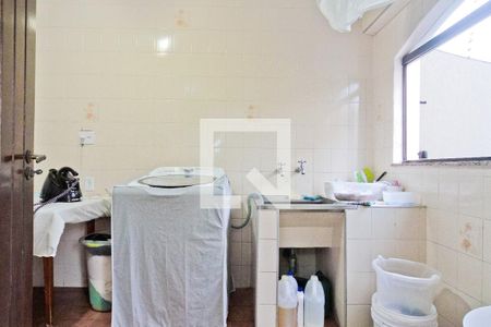 Casa à venda com 530m², 4 quartos e 6 vagasÁrea de Serviço