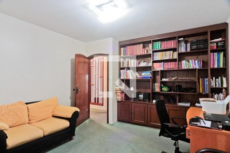 Casa à venda com 530m², 4 quartos e 6 vagasQuarto