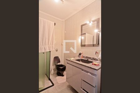 Casa à venda com 530m², 4 quartos e 6 vagasBanheiro da Suíte 1