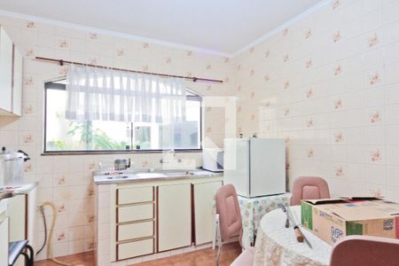 Casa à venda com 530m², 4 quartos e 6 vagasEdícula - Cozinha