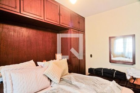 Casa à venda com 530m², 4 quartos e 6 vagasEdícula - Suíte