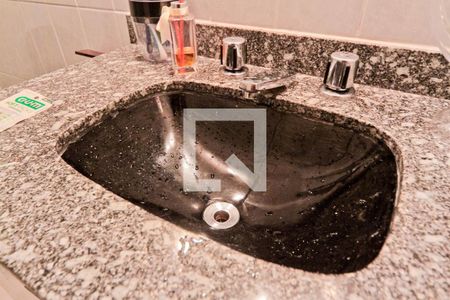 Casa à venda com 530m², 4 quartos e 6 vagasBanheiro da Suíte 1