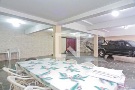 Casa à venda com 530m², 4 quartos e 6 vagasSalão