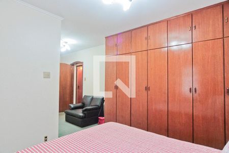 Casa à venda com 530m², 4 quartos e 6 vagasSuíte 1