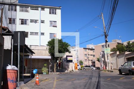 Apartamento para alugar com 65m², 4 quartos e 1 vagaFachada