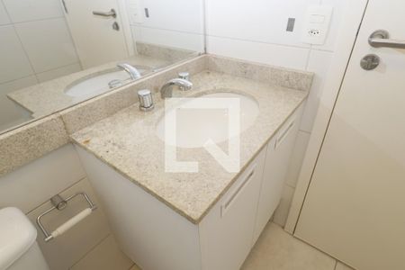 Apartamento à venda com 115m², 3 quartos e 2 vagasDetalhe banheiro