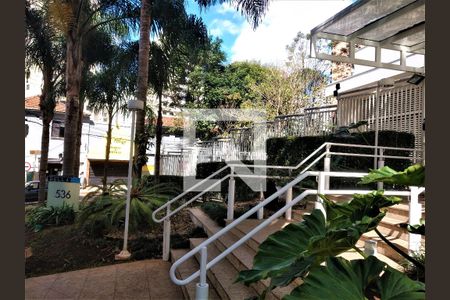 Apartamento à venda com 115m², 3 quartos e 2 vagas Apartamento à venda com 115m², 3 quartos e 2 vagasFachada e portaria